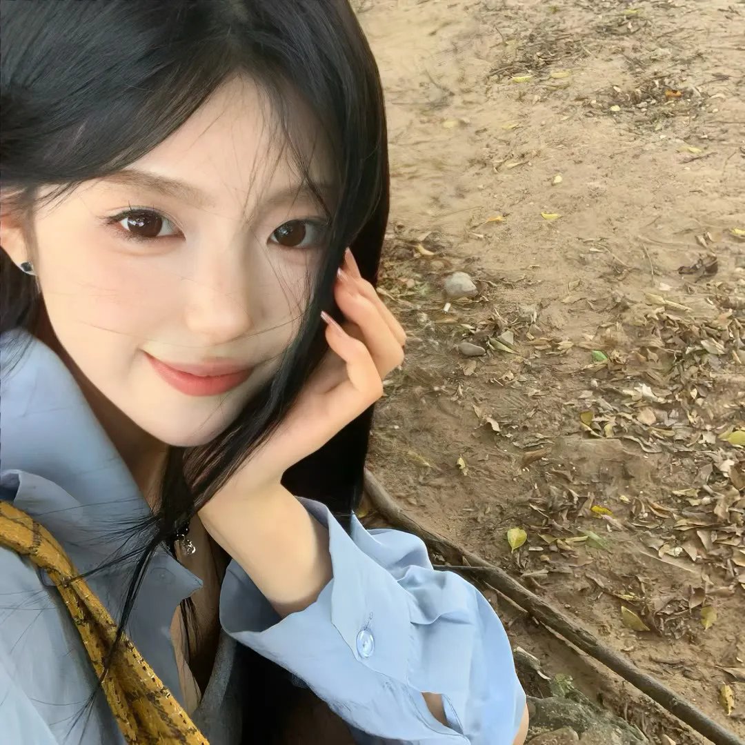 女服务员